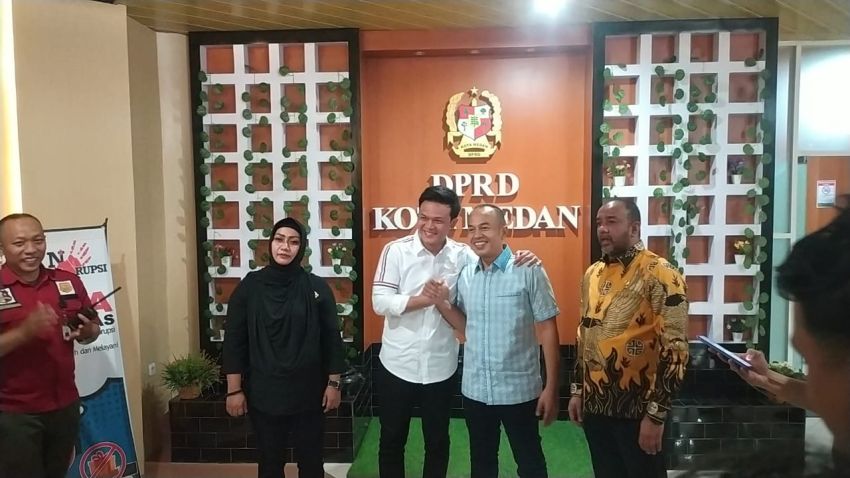David Roni Ganda Sinaga dan Dodi Robert Simangunsong Berdamai Setelah Baku Hantam di DPRD Medan