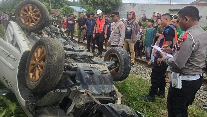 Satu Keluarga Tewas Tertabrak Kereta Api di Perlintasan Asahan!