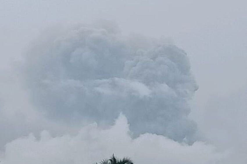 Gunung Dukono Meletus Lagi, Kolom Abu Tembus 1.800 Meter, Aktivitas Waspada!