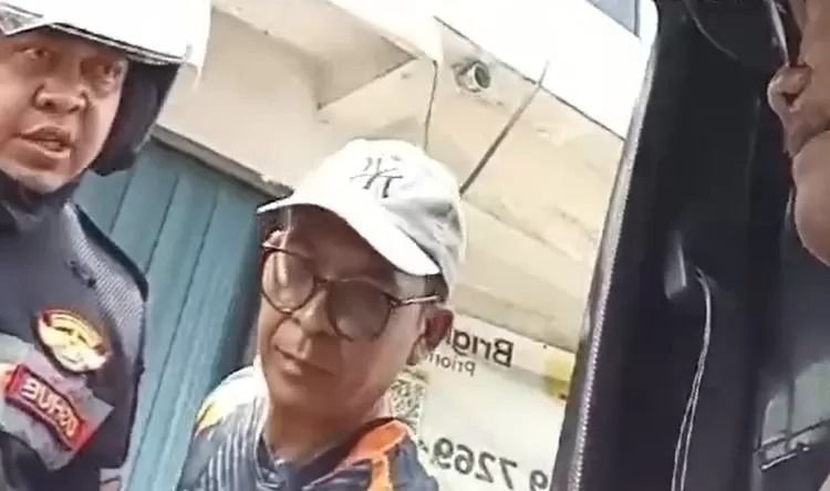 Pegawai Dishub Bekasi Diduga Peras Sopir Rp 1,5 Juta, Video Aksi Viral di Media Sosial!