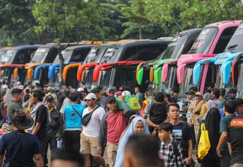 4 Fakta Sejarah Tradisi Mudik di Indonesia: Dari Zaman Kerajaan Hingga Lebaran Modern!