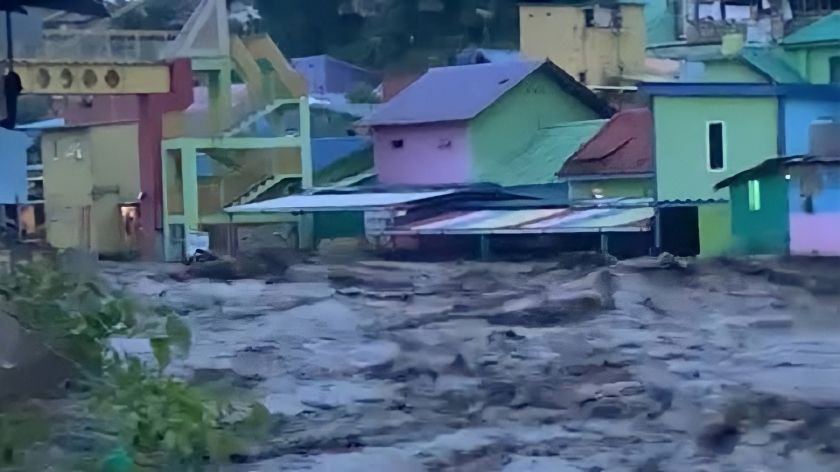 10 Lokasi Banjir Menggenangi Kota Malang, Akses Jalan Lumpuh