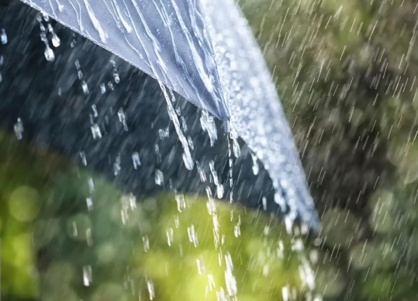 Hujan Deras Guyur Bekasi, Warga Diimbau Waspadai Banjir Susulan