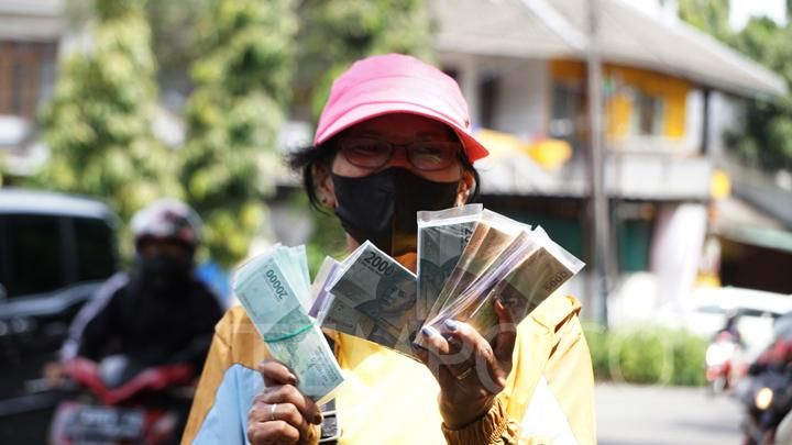 Riba dalam Penukaran Uang di Hari Lebaran: Tradisi atau Pelanggaran Syariat?