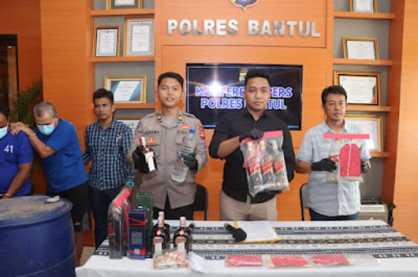 Dua Perempuan Muda Tewas Usai Pesta Miras Oplosan di Bantul, Polisi Lakukan Penyelidikan