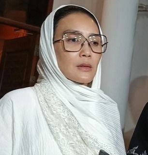 Rieke Diah Pitaloka Menangis dan Meminta Maaf Setelah Kematian Mat Solar, Tuntut Penyelesaian Hak Tanah Rp 3,3 Miliar?