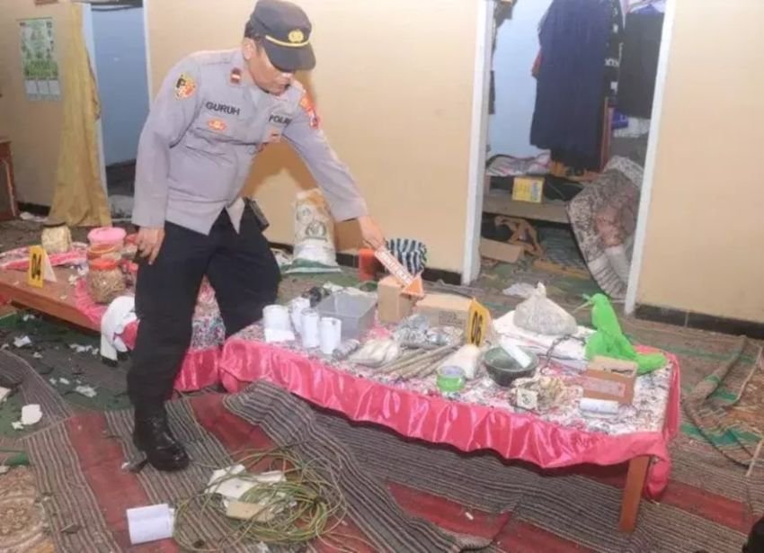 Ledakan Petasan di Blitar Hancurkan Rumah dan Melukai Empat Remaja Hingga Kritis!