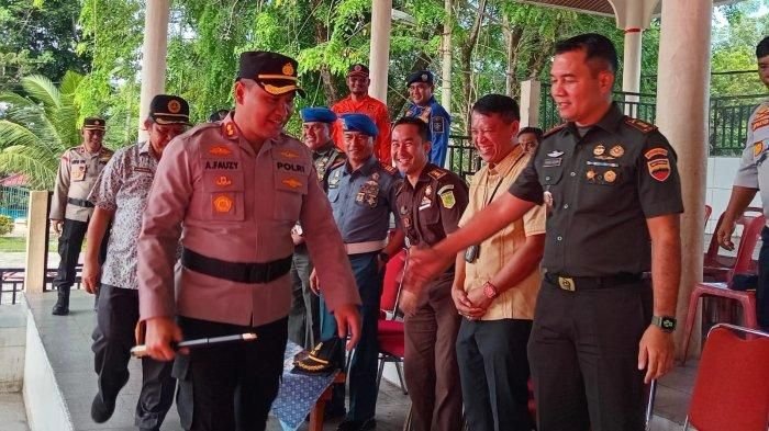 Kapolres Sibolga Pimpin Apel Gelar Pasukan Operasi Ketupat Toba 2025