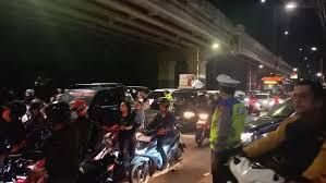 Puncak Mudik Kedua di Jalan Raya Kalimalang, Pemudik Motor Ramai Melintasi Jakarta Timur