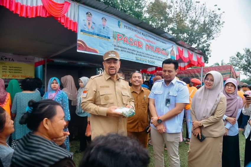 Bantu Masyarakat Penuhi Kebutuhan Pokok dengan Harga Terjangkau, Pemkab Batu Bara Gelar Pasar Murah