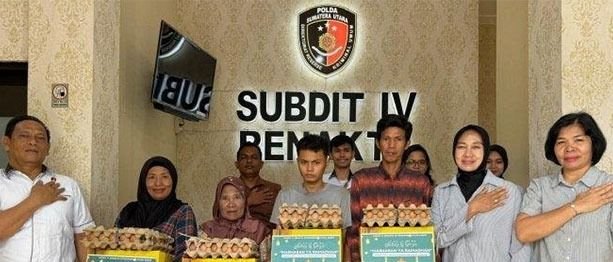 Polda Sumut Bagikan 30 Paket Sembako kepada Masyarakat Jelang Idul Fitri 2025