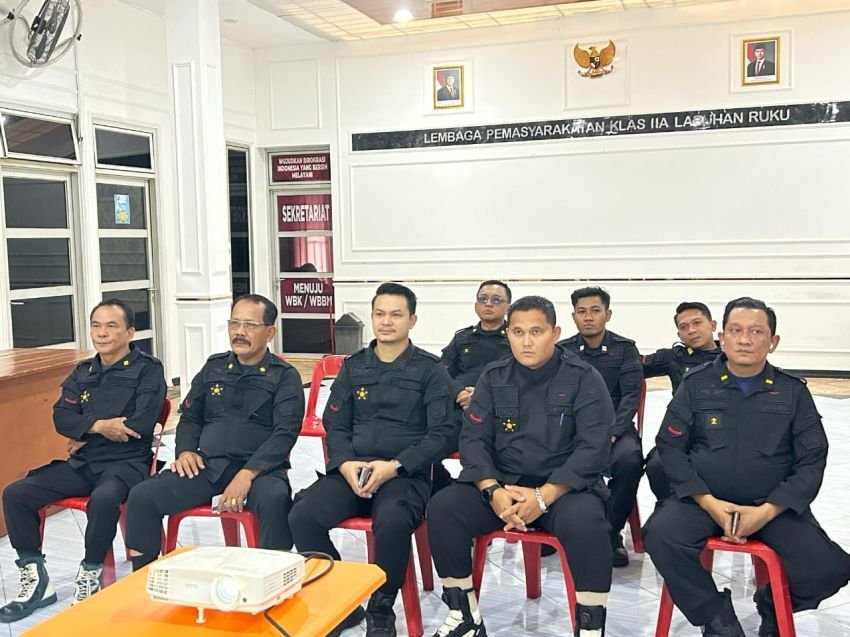 Komitmen Berikan Pelayanan Terbaik pada Hari Raya Idul Fitri, Lapas Labuhan Ruku Ikuti Pengarahan Direktur Kepatuhan Internal