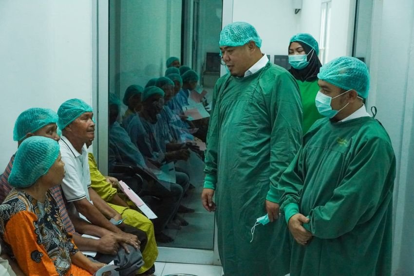 Beri Dukungan, Wabup Batu Bara Hadiri Operasi Katarak Gratis