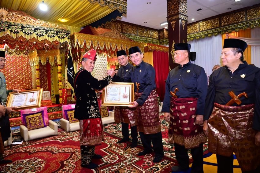 Kapolda Jambi Hadiri Pengukuhan Gubernur dan Wagub sebagai Dewan Pembina Adat Melayu Jambi