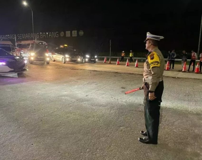 Polda Jateng Terapkan One Way Lokal dari Kalikangkung hingga Brebes untuk Atasi Arus Balik