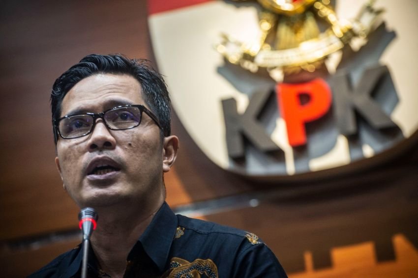 KPK Intimidasi Febri? PDIP dan MAKI Tuding Politisasi Kasus Hasto Kristiyanto