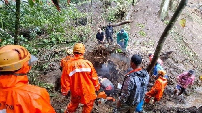 10 Jenazah Korban Longsor di Pacet, Mojokerto, Dievakuasi Tim Gabungan