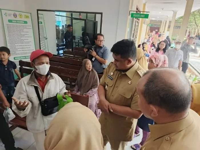 Gubernur Sumut Bobby Nasution Sidak RSU Haji Medan, Temukan Masalah Pelayanan dan Obat Habis