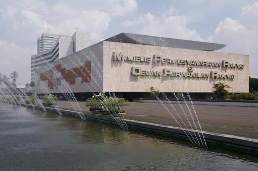 Eddy Soeparno Tegaskan MPR Berpegang pada Konstitusi Terkait Isu Pemakzulan Gibran Rakabuming Raka