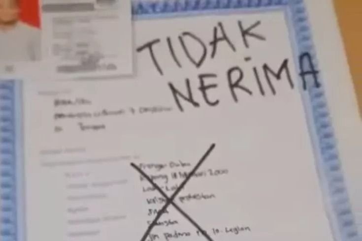 Viral Berkas Lamaran Dicoret Disertai Penolakan, Disnaker Bali Turun Tangan!