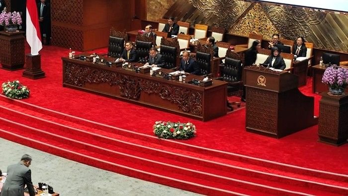 DPR Buka Masa Sidang ke-17, 292 Legislator Hadiri Rapat Paripurna