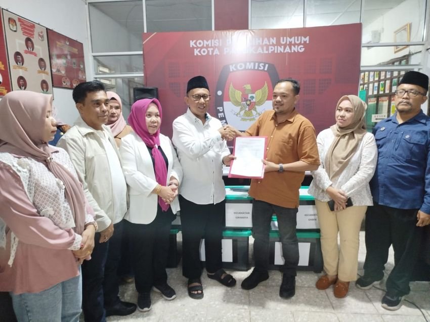 Datangi KPU Kota Pangkalpinang, Eka-Ramida Lengkapi Dukungan Perbaikan Jalur Independen