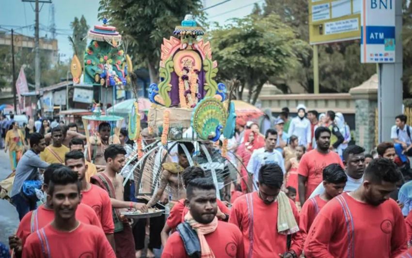 Warga Hindu Tamil di Lubuk Pakam Gelar Maha Puja Pangguni Uthiram, Pawai Cucuk Besi Jadi Daya Tarik
