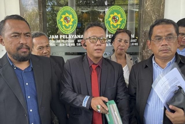 Zaenal Mustofa, Pengacara Gugat Ijazah Jokowi, Kini Jadi Tersangka Pemalsuan NIM