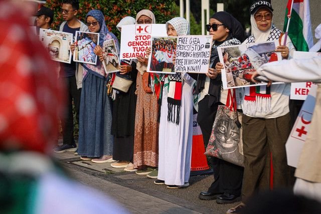Tenaga Kesehatan Gelar Aksi Solidaritas untuk Palestina di Jakarta, Tuntut Hentikan Kekerasan terhadap Nakes dan Warga Sipil
