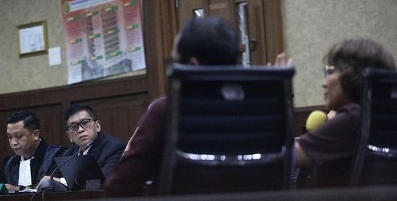 Jaksa Putar Rekaman Percakapan Telepon Donny dan Saeful Bahri, Bahas Harun Masiku yang "Cengeng"