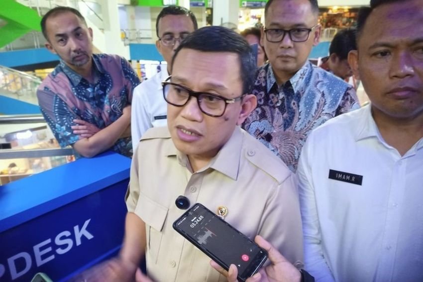 Menteri P2MI Sidak Pelabuhan Batam Center, Soroti Lonjakan TKI Ilegal