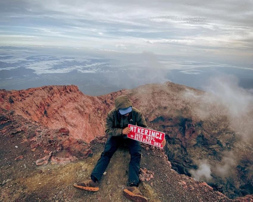 Mendaki Gunung? Ini 7 Hal Penting yang Harus Dipersiapkan Sebelum Naik ke Puncak
