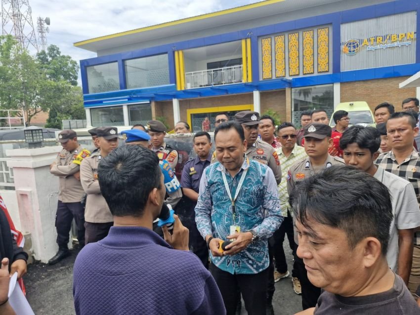 Mahasiswa Geruduk Kantor BPN Asahan Tuntut Pemecahan Sertifikat Tanah yang Bermasalah Diselidiki