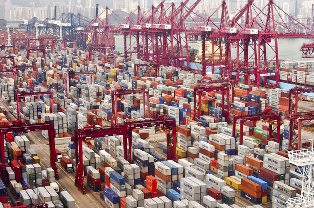 Hong Kong Setop Layanan Pos ke AS, Balas Kebijakan Tarif Tinggi Donald Trump