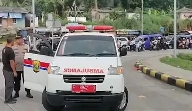 Viral, Ambulans Pemdes Kompa Disetop Polisi di Sukabumi Karena Diduga Disalahgunakan