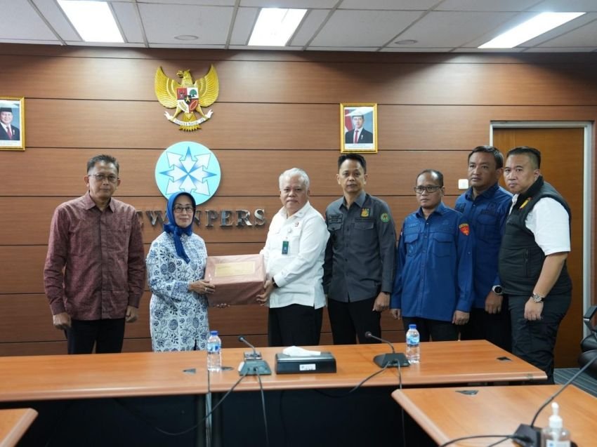 Dewan Pers Siap Teliti Berkas Kejagung Terkait Penetapan Direktur JakTV sebagai Tersangka