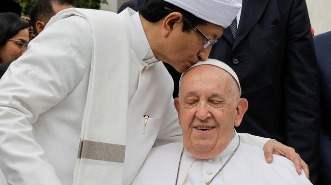 Menag Nasaruddin Umar Berduka atas Wafatnya Paus Fransiskus: Sahabat Dekat dan Tokoh Perdamaian Dunia