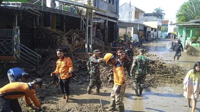 Hujan Lebat Banjiri Kabupaten Cianjur, Puluhan Rumah Rusak dan Terendam