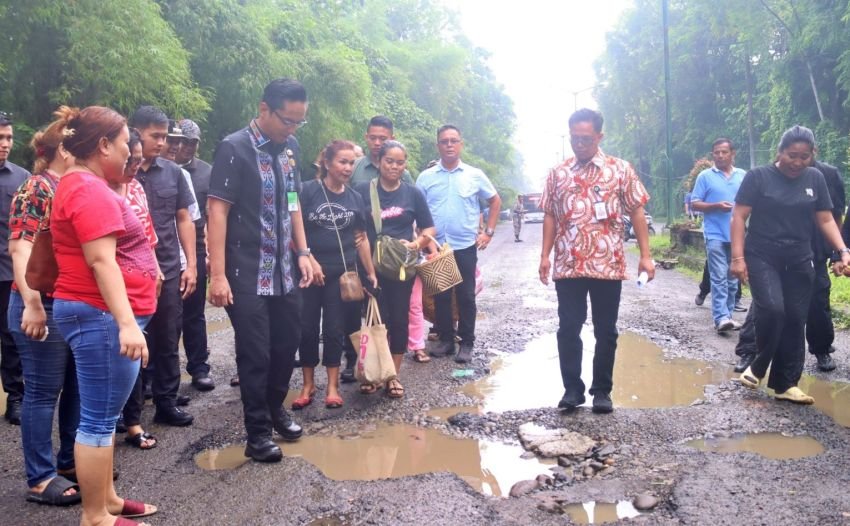Wali Kota Medan Tinjau Kerusakan Jalan dan Kondisi Pasar Induk Lau Cih dan Pasar Kwala Bekala