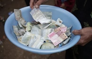 Hukum Saweran dalam Acara Hiburan, Ini Pandangan Agama Islam