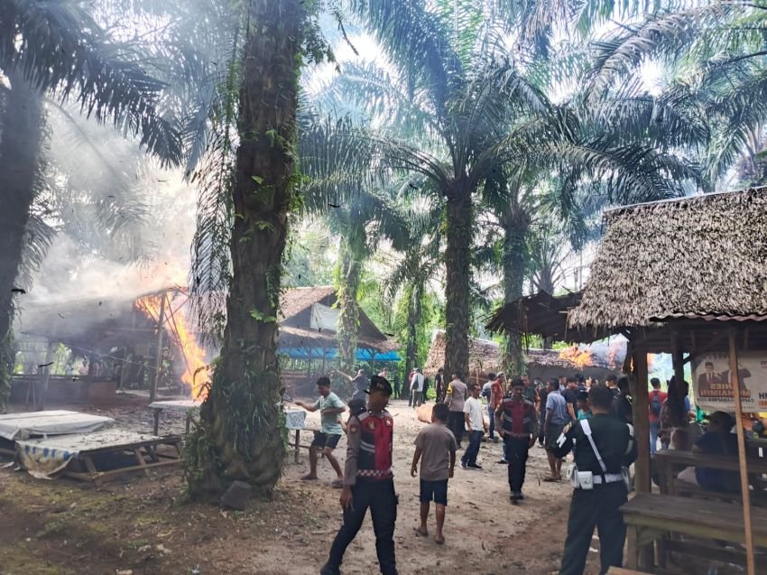 Polrestabes Medan Gerebek Arena Judi Sabung Ayam di Dusun 7 Desa Namo Bintang, Fasilitas Dimusnahkan