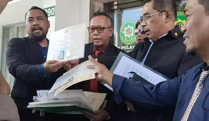 Zaenal Mustofa, Pengacara Penggugat Ijazah Jokowi, Jadi Tersangka Kasus Pemalsuan Dokumen Akademik