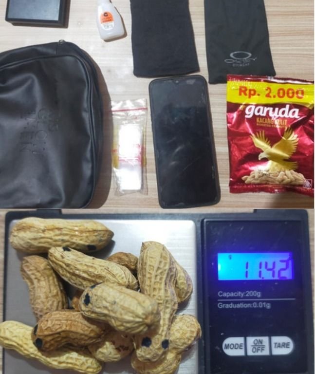 Modus Baru! Pria di Bandung Edarkan Sabu dalam Kulit Kacang