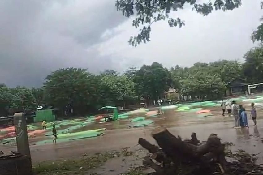 Puluhan Ton Jagung Terendam Banjir di Dompu, NTB Usai Diguyur Hujan Lebat