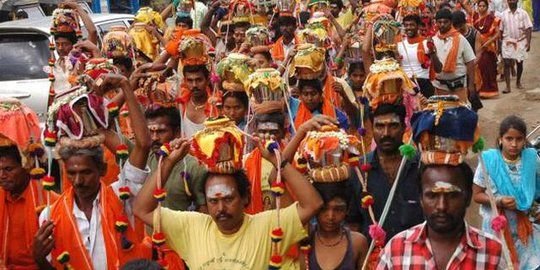 Tradisi Pangguni Uthiram Umat Hindu Tamil di Lubuk Pakam Menarik Perhatian Masyarakat