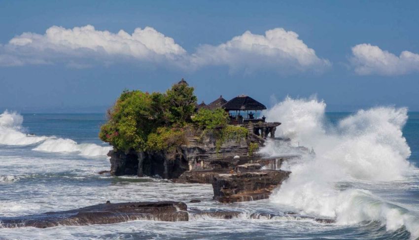 Cuaca Bali Hari Ini, Minggu 6 April 2025: Waspadai Hujan Ringan dan Kelembaban Tinggi