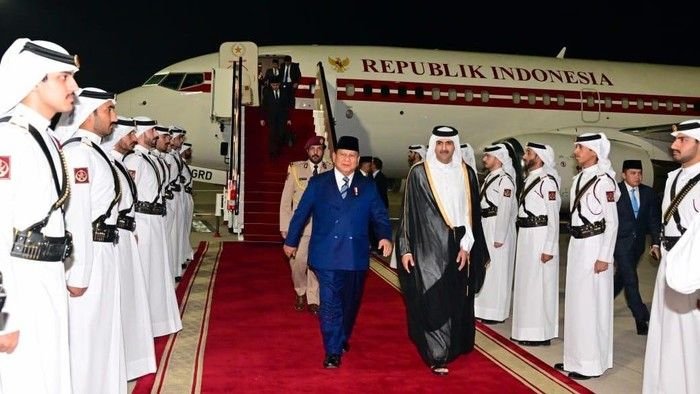 Presiden Prabowo Tiba di Qatar, WNI Sambut Antusias dan Dukung Timnas U-17 di Piala Dunia