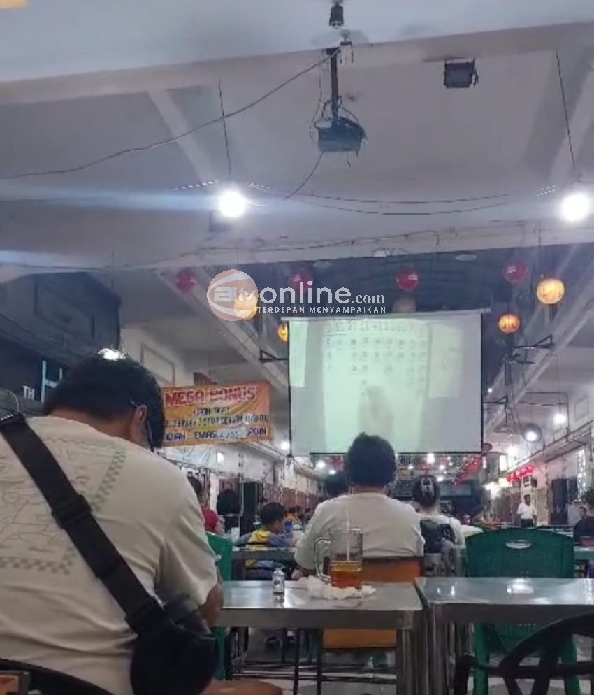 Dikawal Pria Berbadan Tegap, Judi Batu Goncang di Komplek Cemara Asri Beroperasi, di Yang Lim Plaza Digrebek