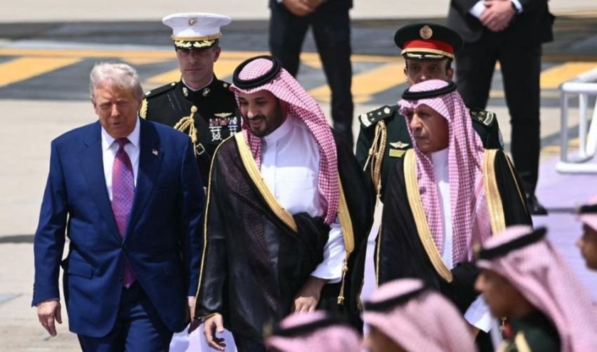 Trump Teken Kerja Sama Militer Strategis dengan Pangeran MbS, Arab Saudi Dapat Prioritas Khusus