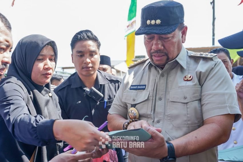 Jangkau Langsung Kebutuhan Rakyat, Bupati Batu Bara Tinjau Pelaksanaan Program Berlayar Ketiga